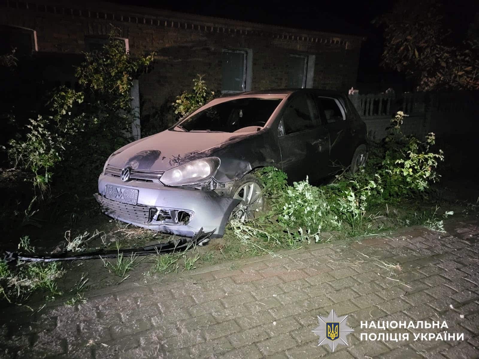 П’яний водій на Volkswagen збив пішохода і в’їхав у паркан у Демидові